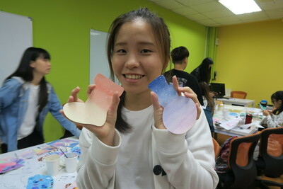 2018-11-20 感恩 107-1第6场 品德：温暖淡彩：圣诞卡片传心意