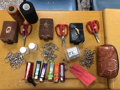 2020-05-12 感恩 108-2 第6場 品味：皮件手作：悠遊卡夾-義賣場